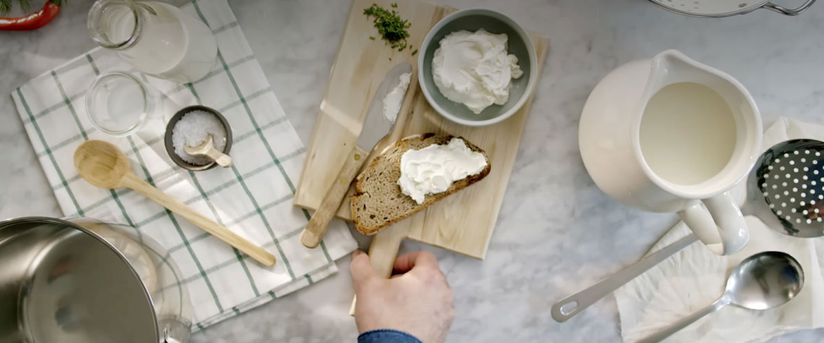 Video of how to make Arla Cream Cheese